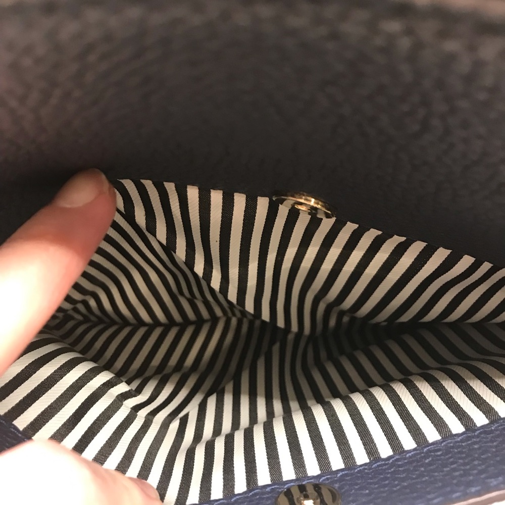 Kate Spade NY Chester St Dessi Pebbled Leather Sho - Picture 4 of 8